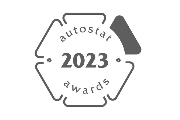Кроссовер Geely Monjaro получил премию AUTOSTAT Awards 2023 в номинации «Новинка года»