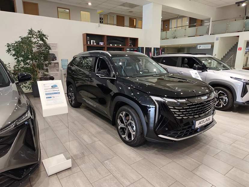 Geely AtlasFlagship 2.0T 8AT 4WD